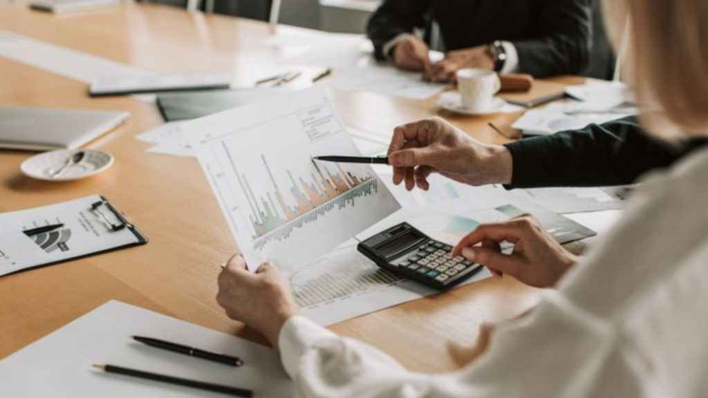 ETUDES TRAVAILLE FINANCE